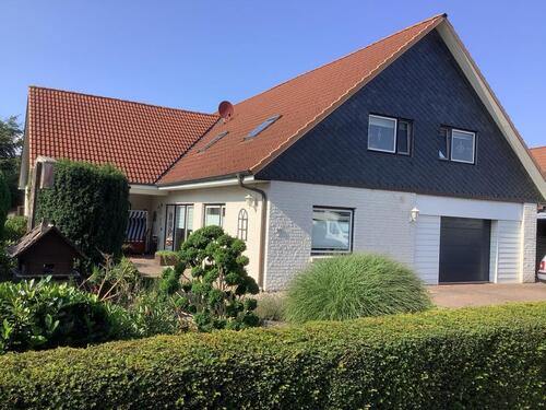 Foto - Grosses Einfamilienhaus Mehrgenerationenhaus