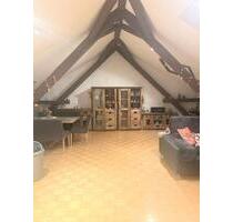 Charmante Dachgeschosswohnung in einem ehemaligen Bahnhofsgebäude - Bad Mergentheim