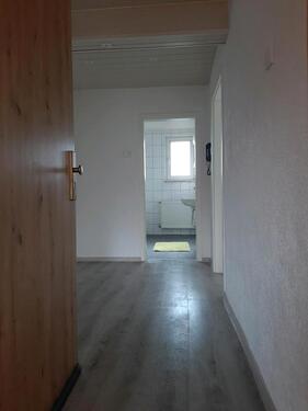 Foto - Neu renovierte 3 ZKB in einem ruhigen 3 Fam.-Haus in Citynähe