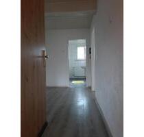 Neu renovierte 3 ZKB in einem ruhigen 3 Fam.-Haus in Citynähe - Pirmasens