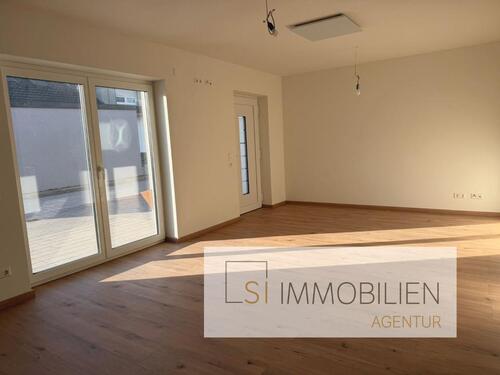 Foto - Modernes Wohnen: 2 Zimmer, Einbauküche und Terrasse im Neubau