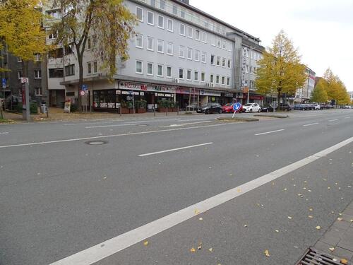 Foto - Ladenlokal an frequentierter Einfallstraße zur City