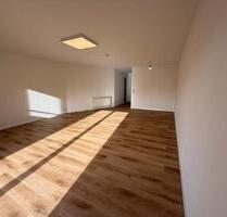 2 Zimmer Wohnung mit Terrasse - 700,00&nbsp;EUR Kaltmiete, ca.&nbsp; 75,00&nbsp;m&sup2; in Walldürn (PLZ: 74731)