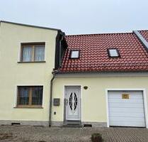 Reihenmittelhaus mit Garage,Innenhof und Garten - Calbe (Saale)