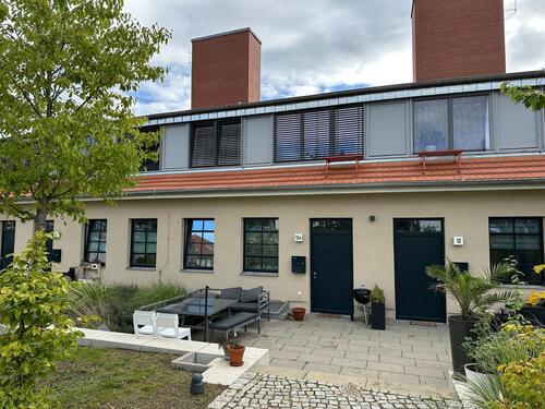 Foto - Maisonette mit Terrasse + Balkon und EBK + Stellplätzen