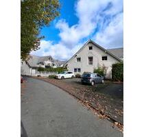 Parkplatz PKW Stellplatz - 25,00 EUR Miete, in Schloß Holte-Stukenbrock (PLZ: 33758)