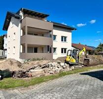 3 Zimmer Wohnung 1 OG - 1.100,00 EUR Kaltmiete, in Landau an der Isar (PLZ: 94405)