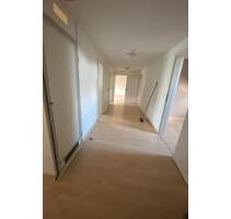 Dachgeschosswohnung 4ZKB ca. 80 qm in zentraler Lage von Bous