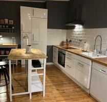 4-Zimmer-Dachgeschosswohnung in Prenzlauer Berg - Berlin Pankow 4-Zimmer-Dachgeschosswohnung in Prenzlauer Berg - Berlin Pankow