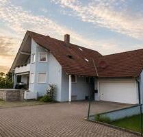 Traumlage! Zweifamilienhaus mit großem Garten - Burgthann