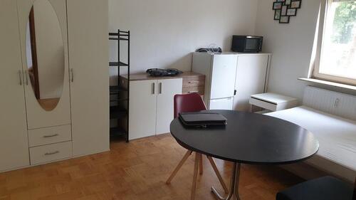 Foto - Vermiete in Nürtingen, Kirchheimer Strasse 54, 1 WG- Zimmer