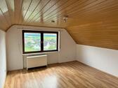 Foto - 1 Zimmer Dachgeschoßwohnung zur Miete in Singhofen