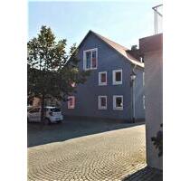 Sehr schöne 2 Zi. Dachgeschoßwohnung im Herzen von Wassertrüdinge - Wassertrüdingen