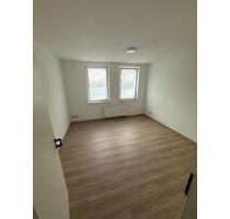 Erdgeschoss Wohnung sofort verfügbar . - Löhne