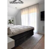 Kernsanierte, vollmöblierte 2 Zimmer 34m2 DG Wohnung in Toplage - Mannheim Neckarstadt-Ost