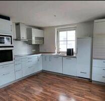 Moderne 105 qm Wohnung m Balkon in Pfeffenhausen - Rottenburg an der Laaber