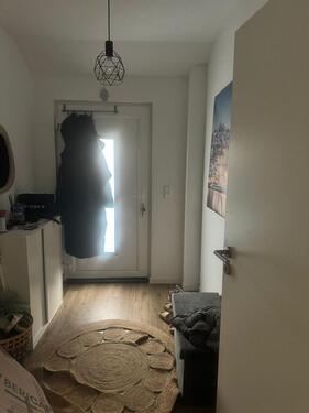 Foto - Moderne 3-Zimmer-Wohnung mit Balkon & Garage