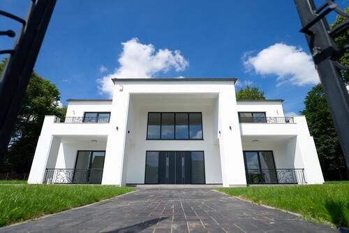 Foto - Provisionsfrei! Luxuriöses Einfamilienhaus, ruhig&zentral gelegen