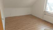 Foto - Helle 2 Zimmer + Diele Dachgeschosswohnung (2.OG) 70m²