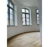 ***EXKLUSIVE 2 RAUMWOHNUNG MIT VIEL CHARME ~ FUSSBODENHEIZUNG ~ STELLPLATZ*** - Zwickau