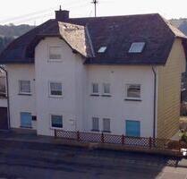 IO Göttschied - Sonnige Wohnung mit tollem Blick 3ZKB - Idar-Oberstein
