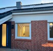 Erstbezug: Schönes, energetisch modernisiertes Reihenmittelhaus - Leer (Ostfriesland)