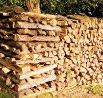 Holzlagerplatz – Northeim Brennholz