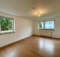 3-Zi-Wohnung mit Balkon und 2-KFZ-Stellplätzen in Schierling