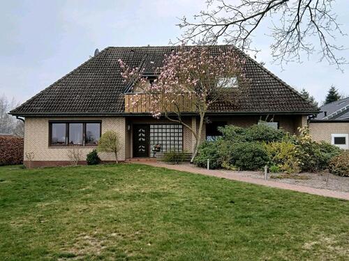 Foto - Mietwohnung, OG - 950,00&nbsp;EUR Kaltmiete, ca.&nbsp; 120,00&nbsp;m&sup2;