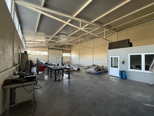 Foto - Lagerhalle Lager Gewerbe etc. - 2.200,00 EUR Kaltmiete,