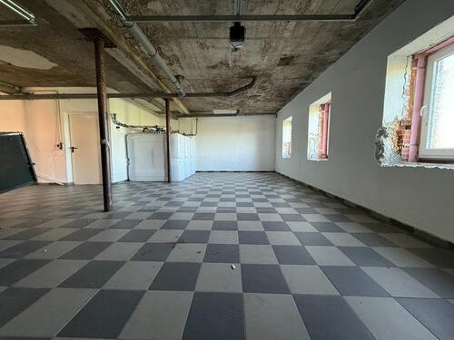 Foto - Oldtimer Stellplatz Auto Garage beheizt trocken sauber 247