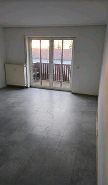 Foto - 3 Zimmer DG-Wohnung in Maxhütte - Balkon + TG-Stellplatz