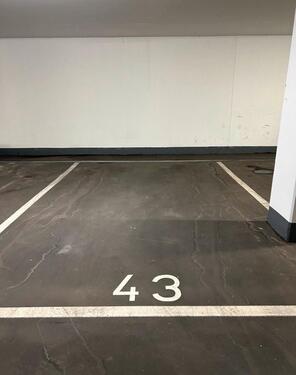 Foto - Parkplatz (PKW-Stellplatz) inkl. NK