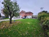 Foto - Geräumiges 7-Zimmer Haus mit Garage und Carport in Wasbüttel