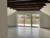 Foto - Großraum DG-Wohnung (teilbar) - 680,00&nbsp;EUR Kaltmiete, ca.&nbsp; 73,75&nbsp;m&sup2;
