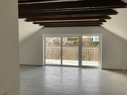 Foto - Großraum DG-Wohnung (teilbar) - 680,00&nbsp;EUR Kaltmiete, ca.&nbsp; 73,75&nbsp;m&sup2;