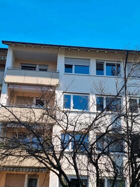 Foto - Vermietet wird eine schöne renovierte 3 Zimmer Wohnung in Singen