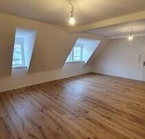 3 Zimmer Dachgeschoss Maisonette Wohnung in Zentrum von Löffingen