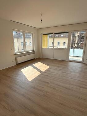 Foto - Bezugsfreie 3ZKB-Wohnung mit großem Balkon & EBK