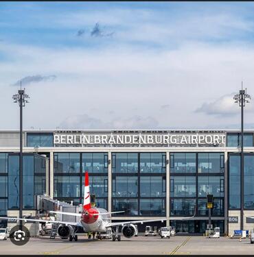 Foto - SICHER PARKEN AM FLUGHAFEN – FLEXIBEL & GÜNSTIG!