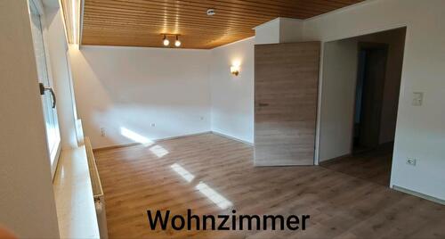 Foto - 3 Zi EG, Küche, Bad, separates WC mit Garage in Donausuf