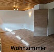 3 Zi EG, Küche, Bad, separates WC mit Garage in Donausuf - Donaustauf