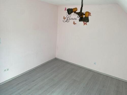 Foto - 2ZKB Dachgeshoss Wohnung zu vermieten