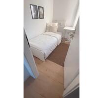 WG Zimmer in Ludwigshafen - 420,00&nbsp;EUR Kaltmiete, ca.&nbsp; 50,00&nbsp;m&sup2; in Ludwigshafen am Rhein (PLZ: 67061) Parkinsel
