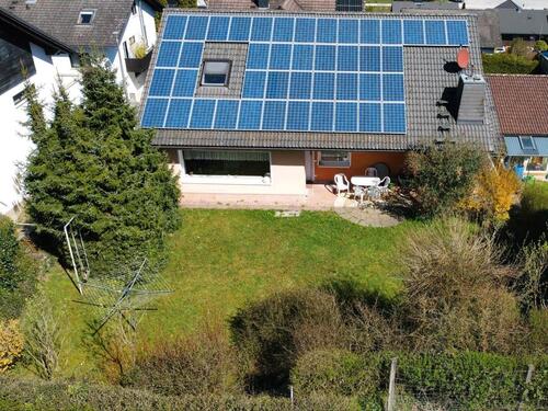 Foto - Saniertes EFH mit PV-Anlage, Wärmepumpe & Einliegerwohnung
