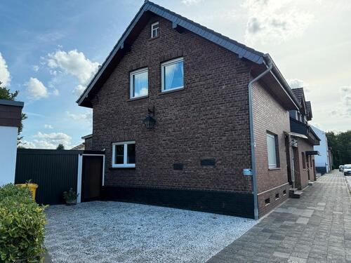 Foto - Einfamilienhaus zum Kaufen in Duisburg
