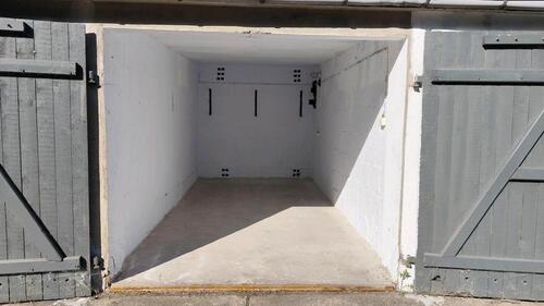 Foto - Garage zu vermieten - top Zustand!