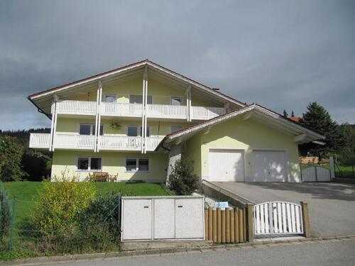 Foto - Hochwertige Wohnung im Luftkurort Lam Bayer. Wald, DG, 125 qm