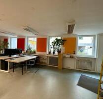 Schönes Atelier Büro Schwanthalerhöhe 70m2 in Atelierhaus - München