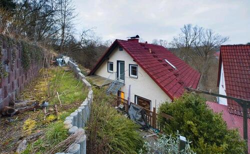 Foto - Großzügiges Einfamilienhaus mit Einliegerwohnung